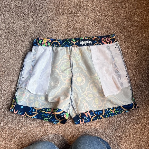 Modelo Men's 4inch Swim Trunks - Picture 4 of 5